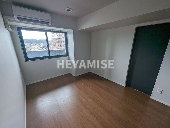 APARTMENTS CODE ISAHAYAの内装