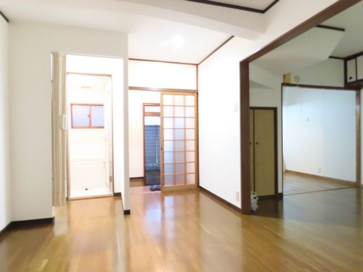 兵庫県尼崎市尾浜町2(一戸建)の賃貸物件の居間