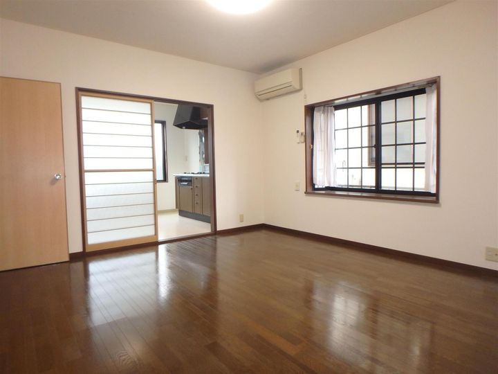 山形県山形市桜田西1(アパート)の賃貸物件の居間