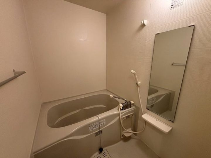 メルヴェーユ東静岡 Bの風呂