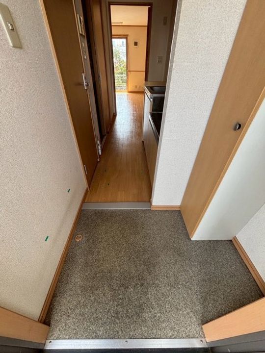 メルヴェーユ東静岡 Bの玄関