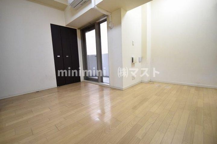 エスライズ日本橋の居間