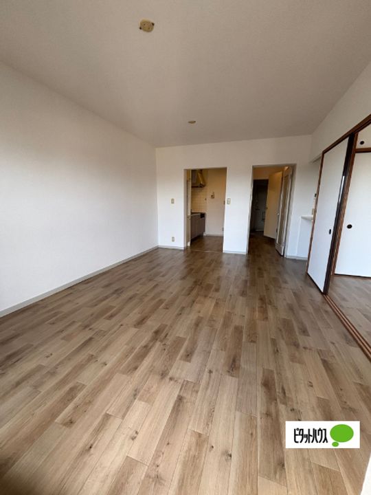 グリーンハイツ石井Dの居間