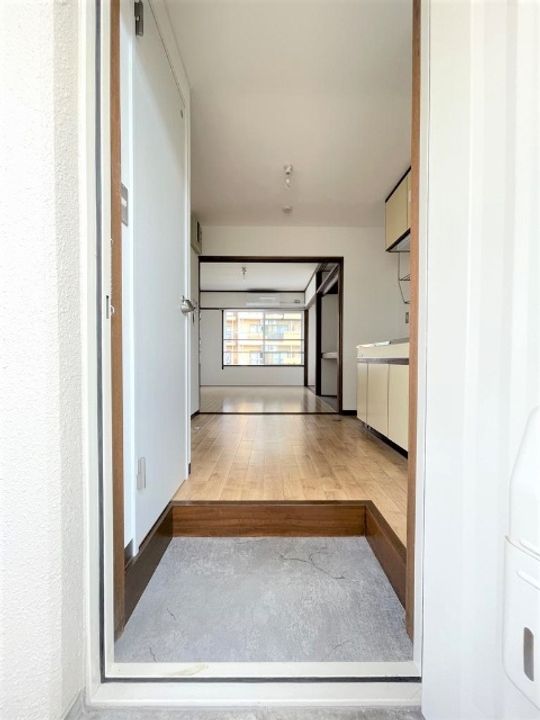 カルチェラタンの玄関