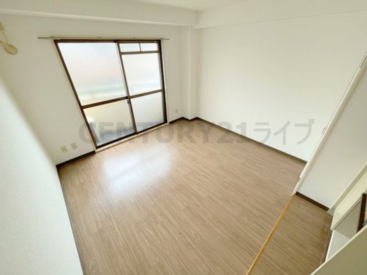 上中マンションの居間