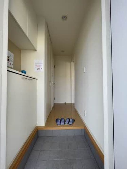 広島県福山市神辺町字湯野(アパート)の賃貸物件の玄関