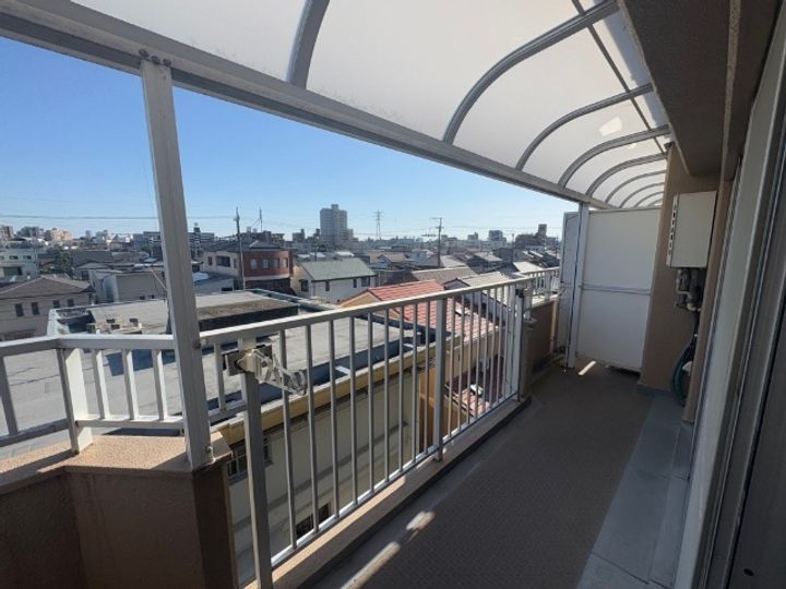 日比野ビルの内装