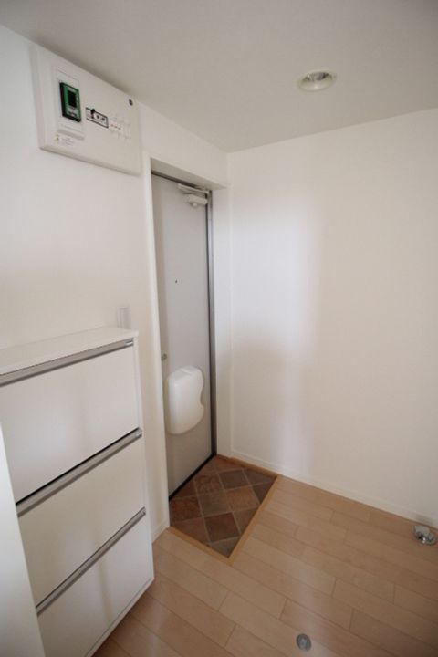 アザーレ栗谷の玄関