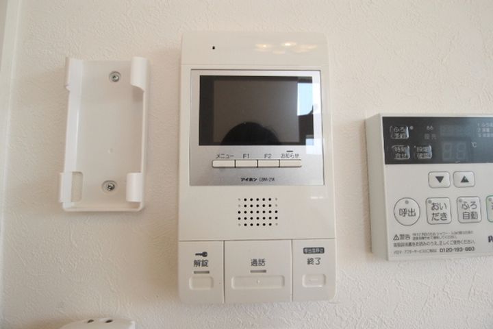 アザーレ栗谷の内装