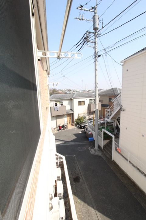 アザーレ栗谷の内装