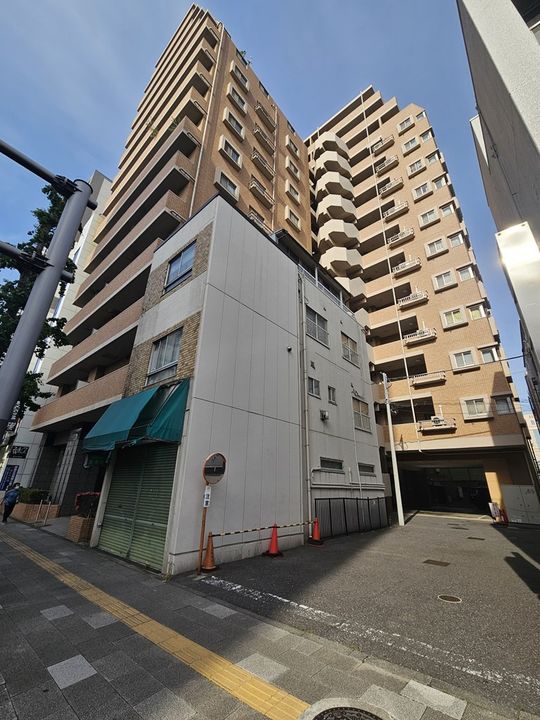 東京都足立区千住3(マンション)の賃貸物件の外観