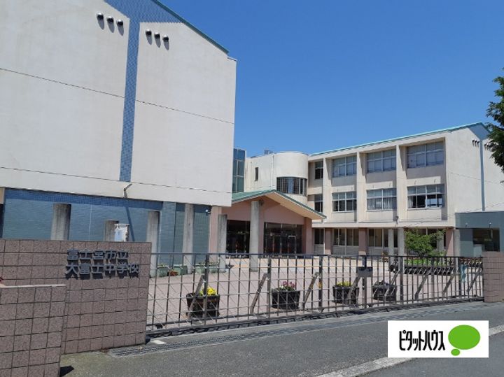 EXCE BLOOM IIIの周辺