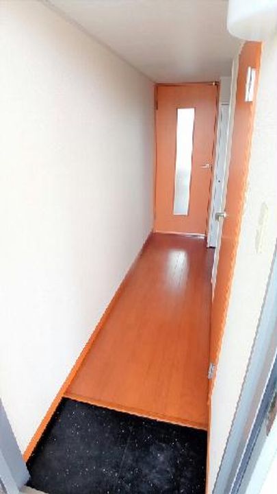 レオパレスSmile.kの玄関