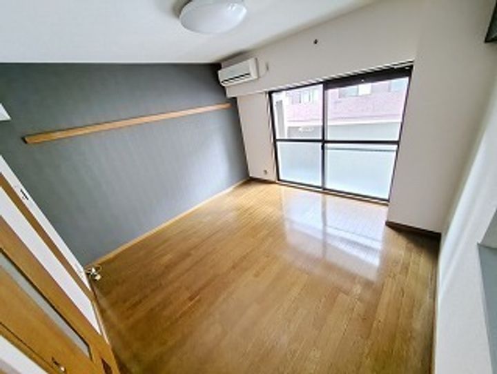 シャルム山田の居間