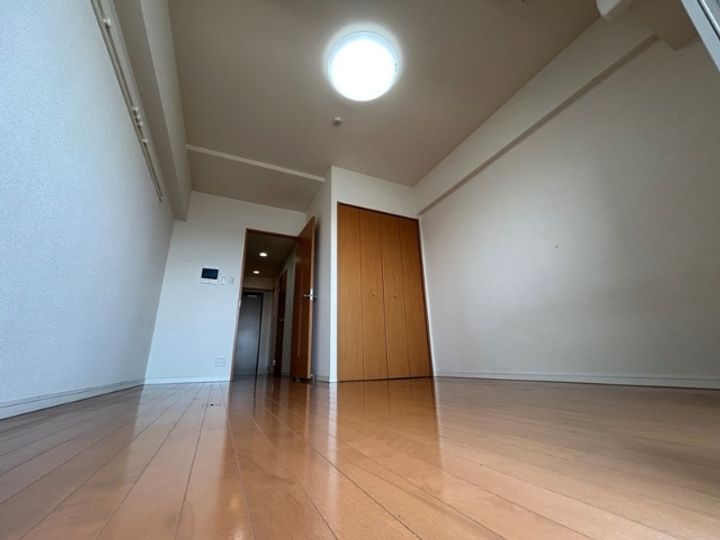 東京都立川市曙町2(マンション)の賃貸物件の居間