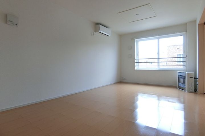 北海道岩見沢市緑町3(アパート)の賃貸物件の居間