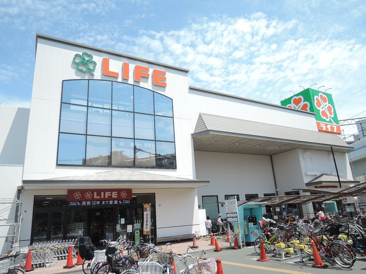 早川ビルの周辺