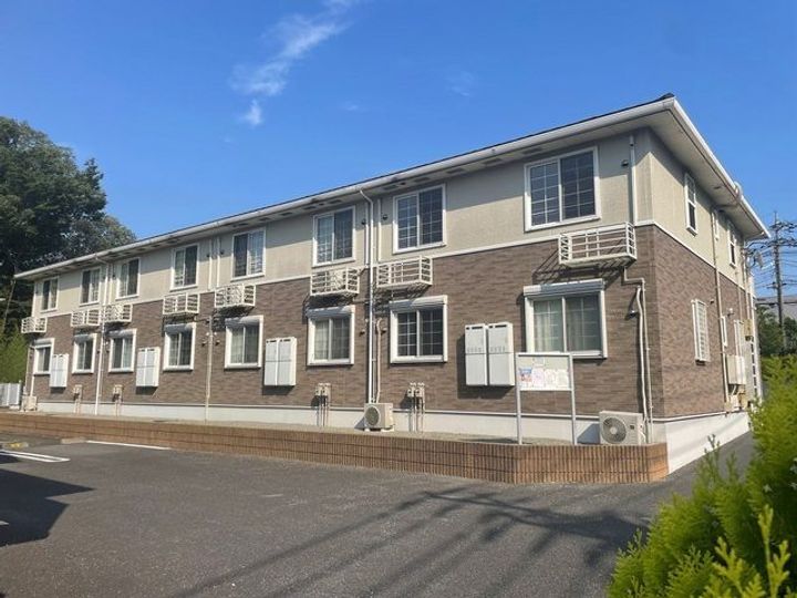 神奈川県厚木市飯山(アパート)の賃貸物件の外観