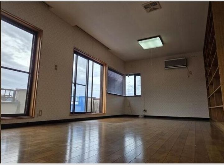 岐阜市長良戸建の居間