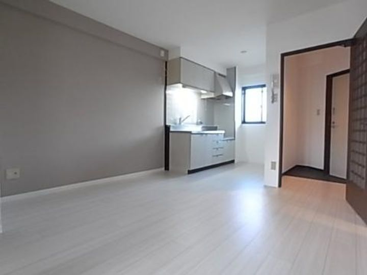 オースクレインIIの居間