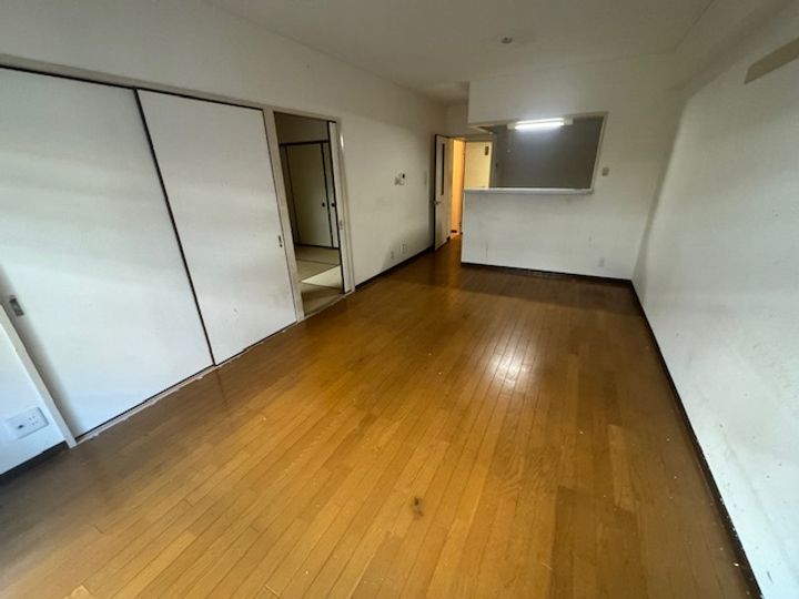 大阪府豊中市刀根山元町(マンション)の賃貸物件の居間