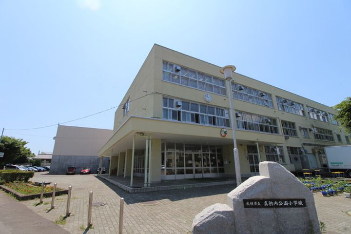 URあけぼのの周辺