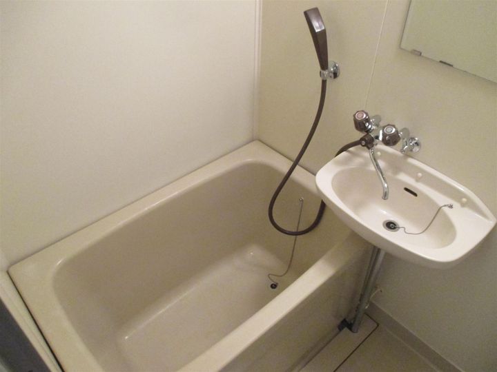 山形県山形市小白川町5(アパート)の賃貸物件の風呂
