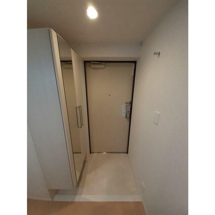 東京都大田区蒲田2(マンション)の賃貸物件の玄関