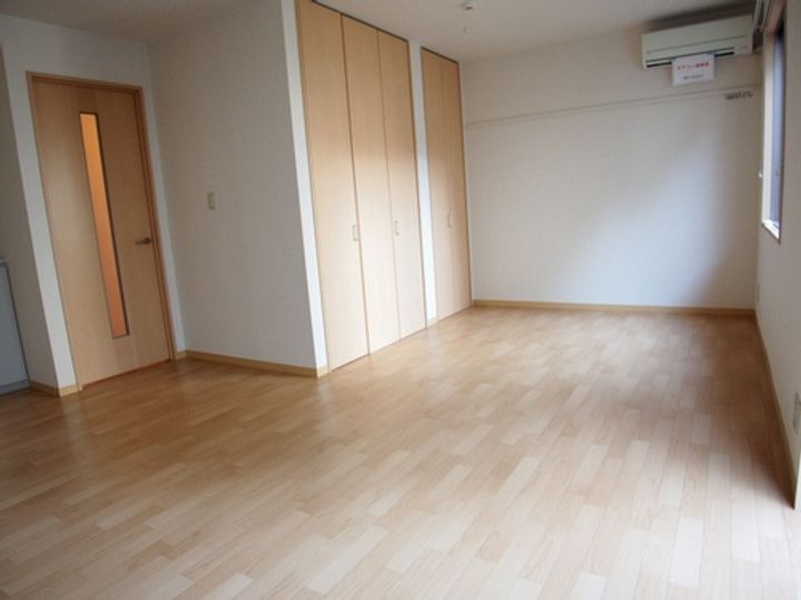 ディアスヨシカワの居間