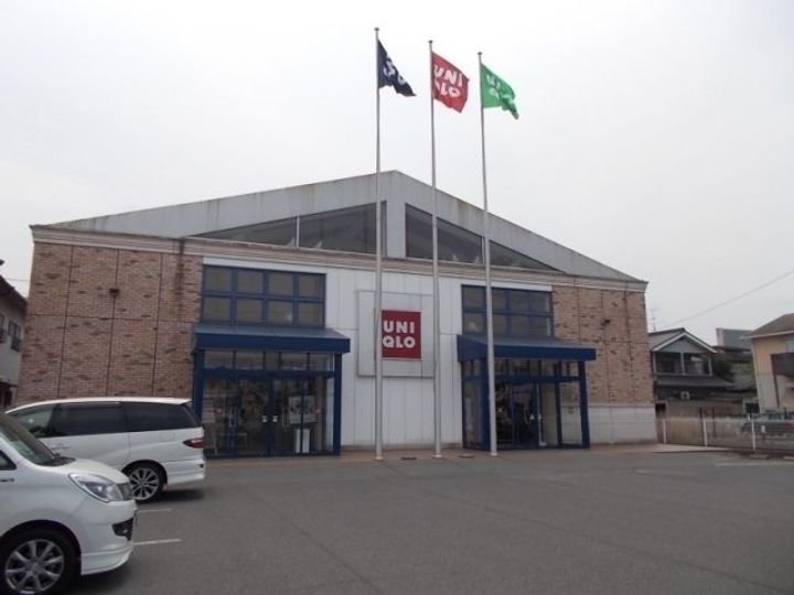 プリムヴェールBの周辺