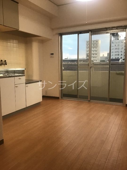 ロイヤルメゾンテルの居間