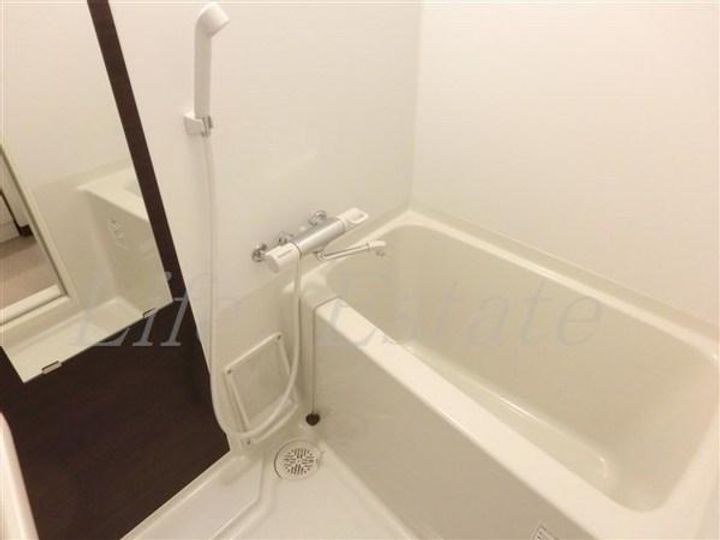 フォーチュン心斎橋EASTの風呂