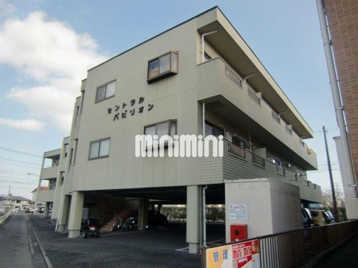 セントラルパビリオンの外観