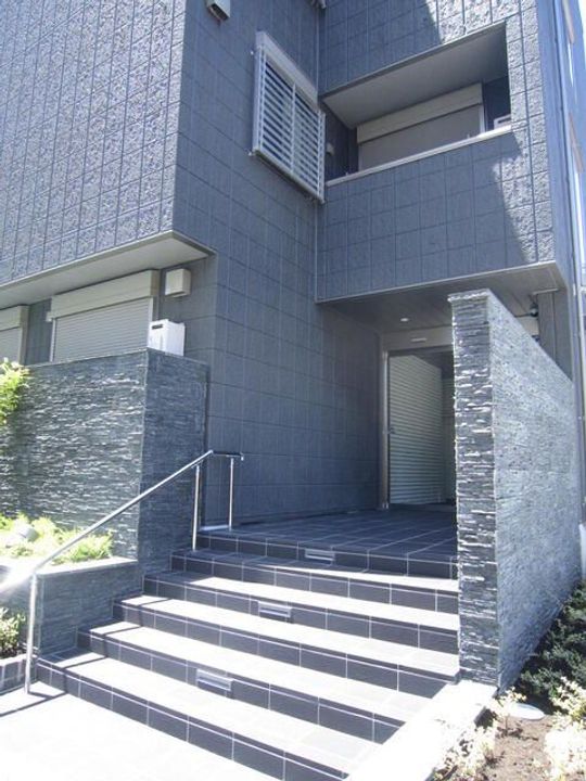 東京都中野区本町2(マンション)の賃貸物件の地図