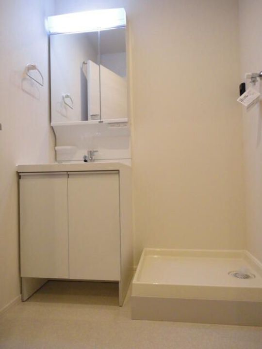 東京都中野区本町2(マンション)の賃貸物件の内装