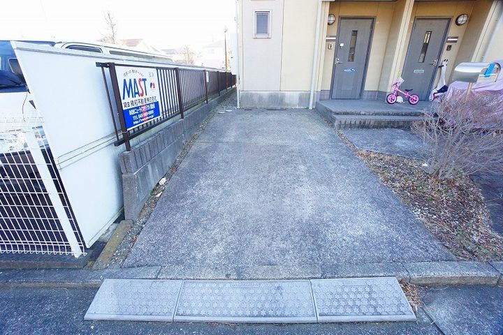 神奈川県横浜市青葉区奈良1(一戸建)の賃貸物件の地図