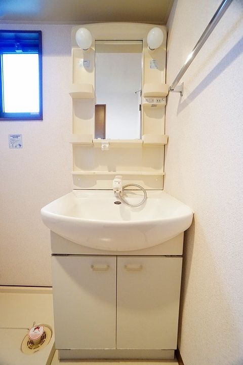 神奈川県横浜市青葉区奈良1(一戸建)の賃貸物件の内装