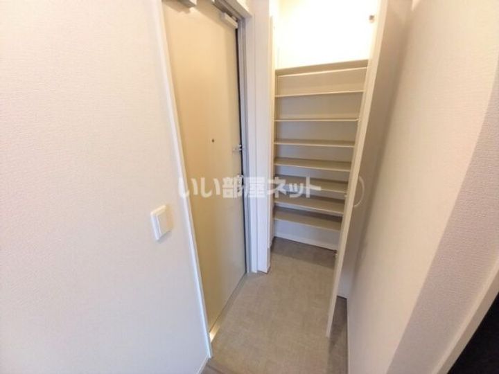 埼玉県さいたま市岩槻区愛宕町(アパート)の賃貸物件の玄関