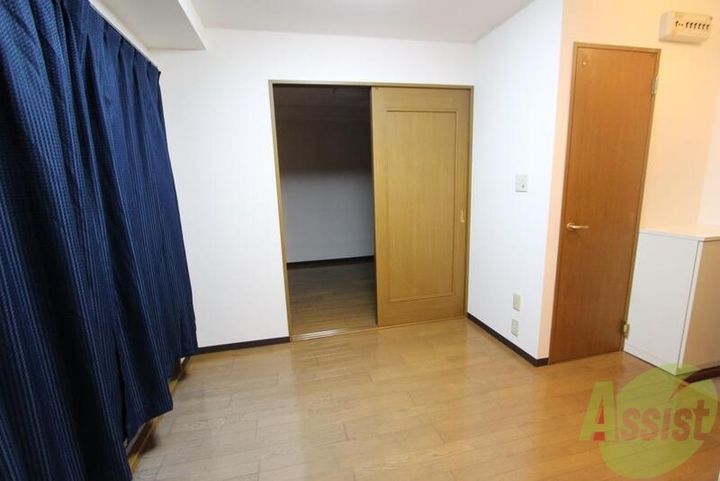 林マンションの居間