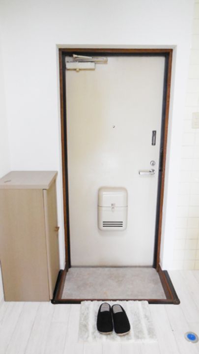 プラザ伏木(ふしき)の玄関