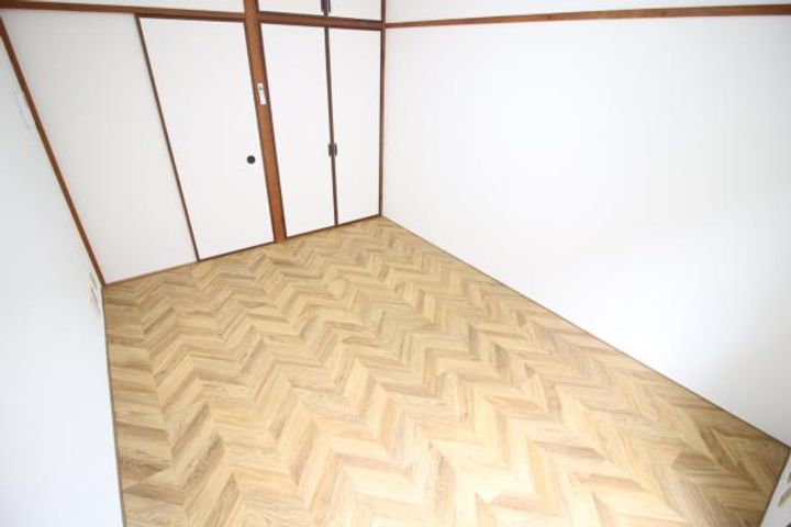 アクティ本山の居間