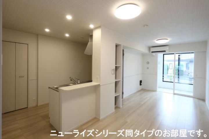 香川県高松市太田下町(アパート)の賃貸物件の居間