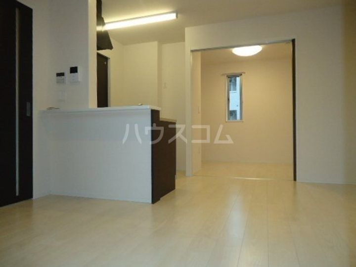 リーフIIの居間