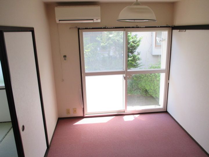 岩手県盛岡市稲荷町(アパート)の賃貸物件の居間