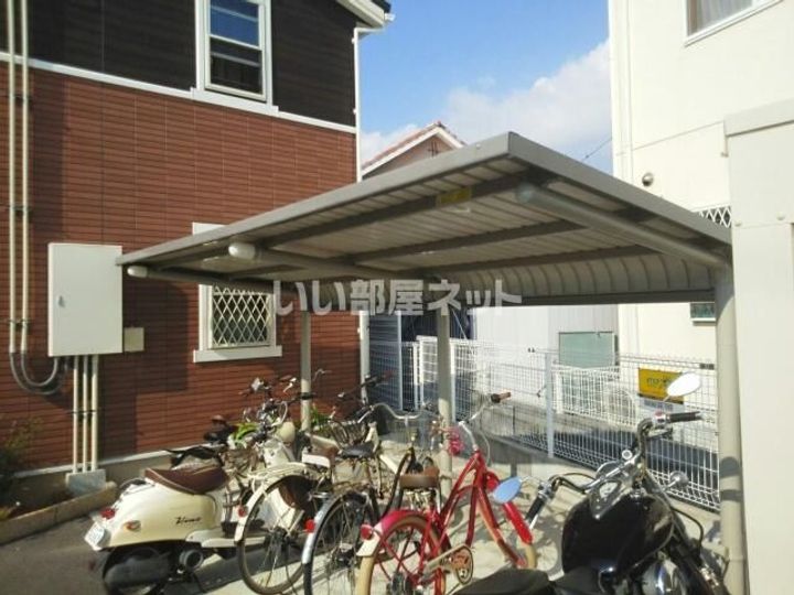 大阪府泉南市男里4(アパート)の賃貸物件の玄関