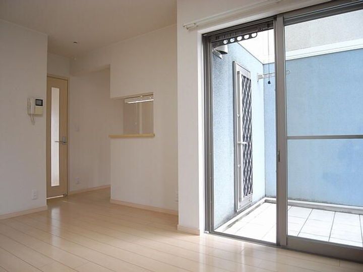 レグラス立野Iの居間