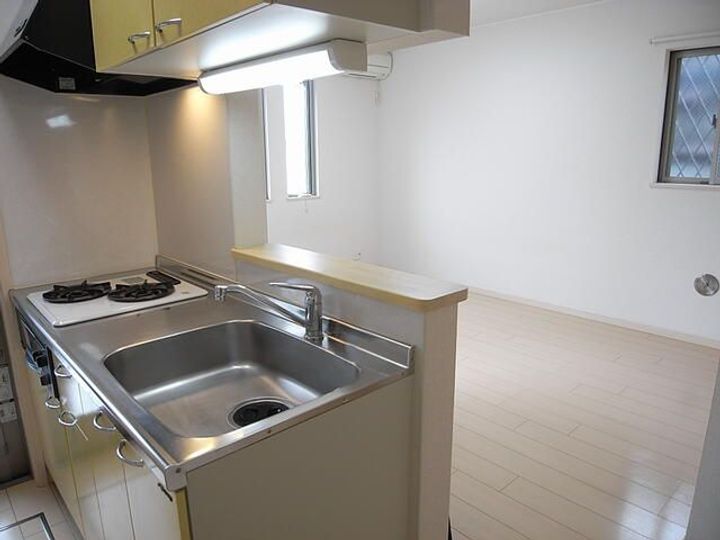 レグラス立野Iの居間