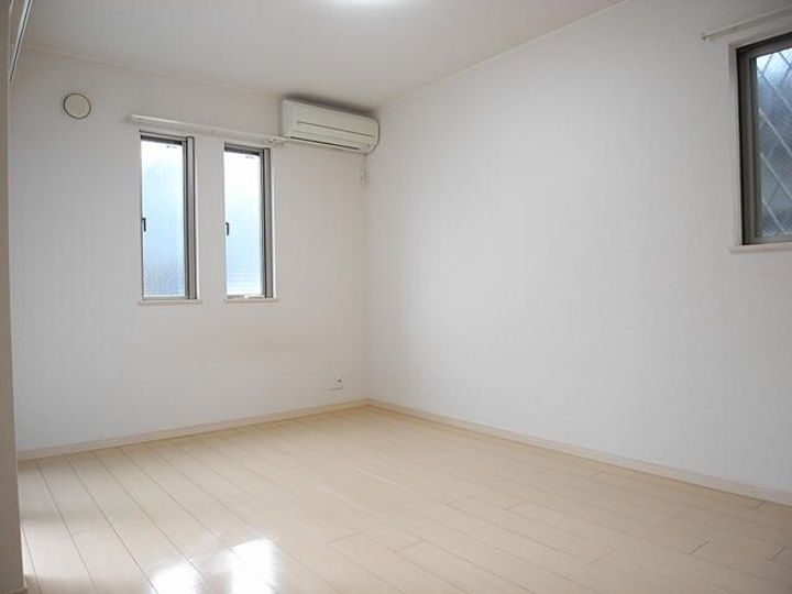 レグラス立野Iの居間