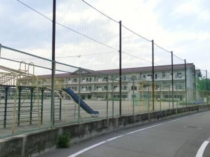 サンフラワービルの周辺