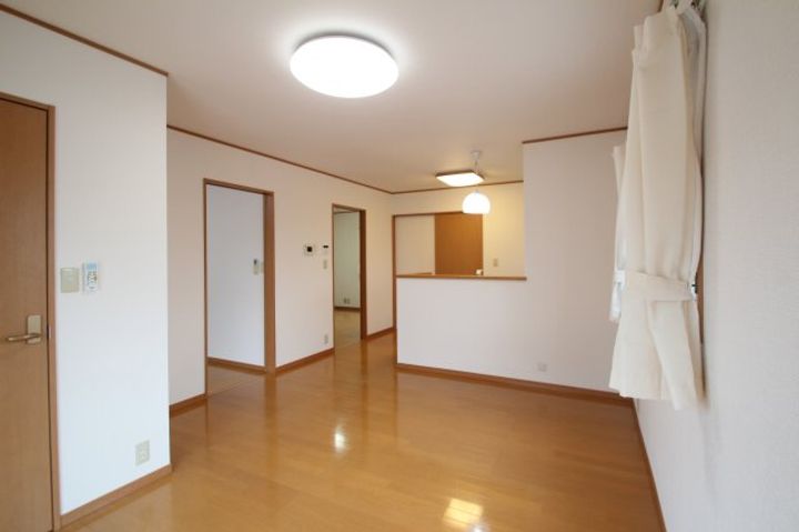 栃木県鹿沼市上殿町(一戸建)の賃貸物件の居間